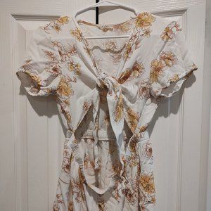 LA Heart: Cute Short Sleeved White and Yellow Flower Patterned Romper